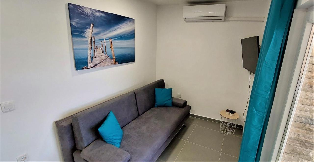 Vip Deluxe Apartment Arian Novalja Exteriör bild