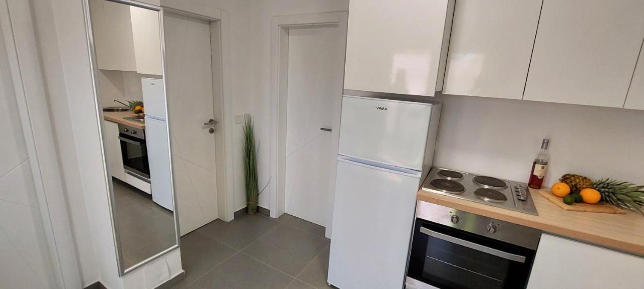 Vip Deluxe Apartment Arian Novalja Exteriör bild
