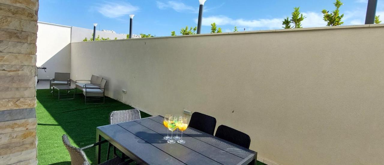 Vip Deluxe Apartment Arian Novalja Exteriör bild
