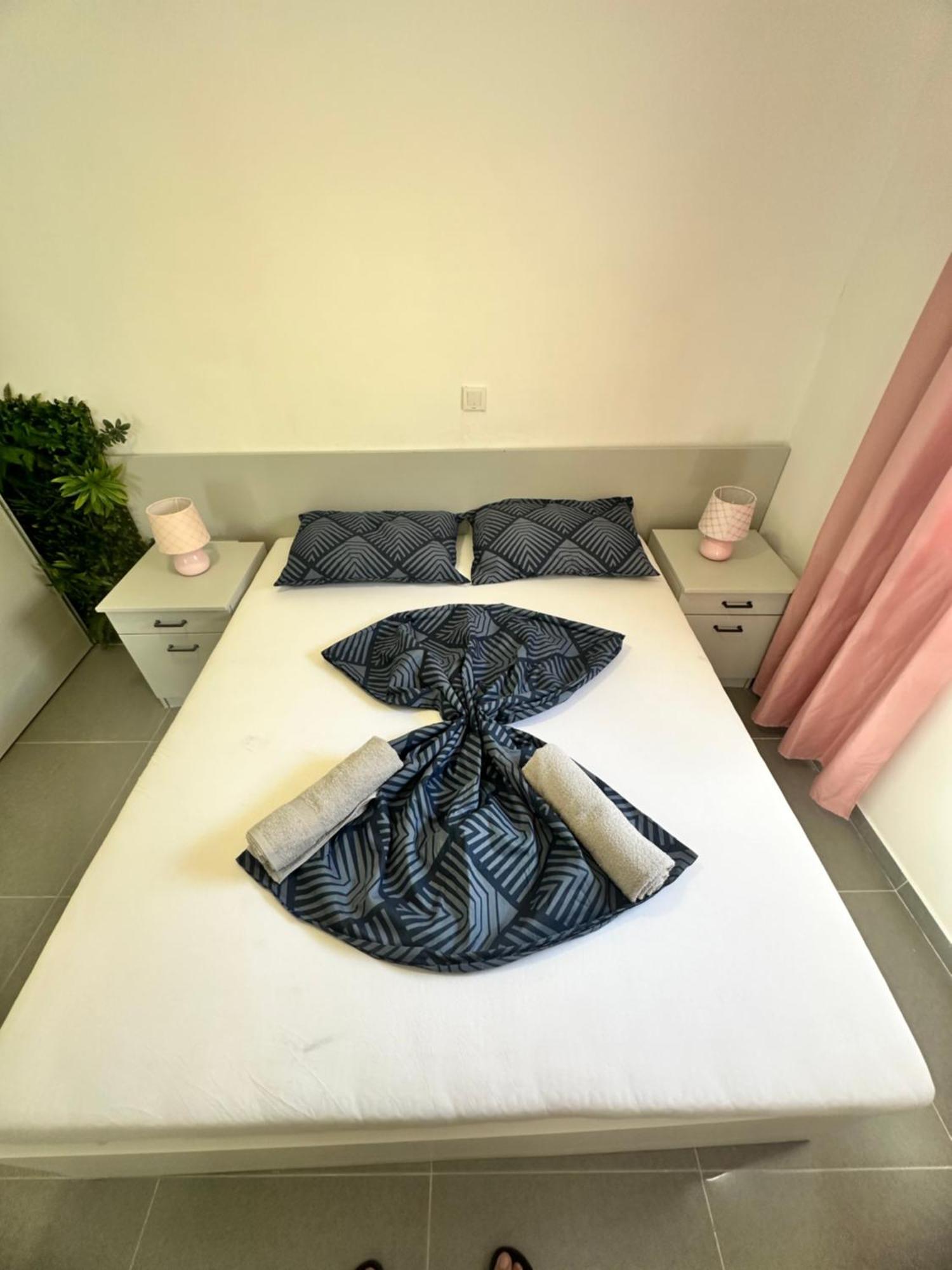 Vip Deluxe Apartment Arian Novalja Exteriör bild